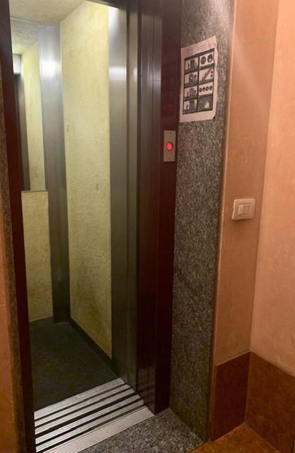 Parma Central Apartments Ngoại thất bức ảnh